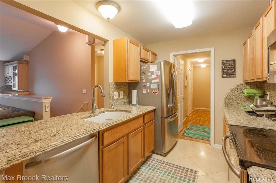 11750 Farmington Road, Unit 36 Livonia, MI 48150 - Photo 14 of 28 IMG_3253.JPG