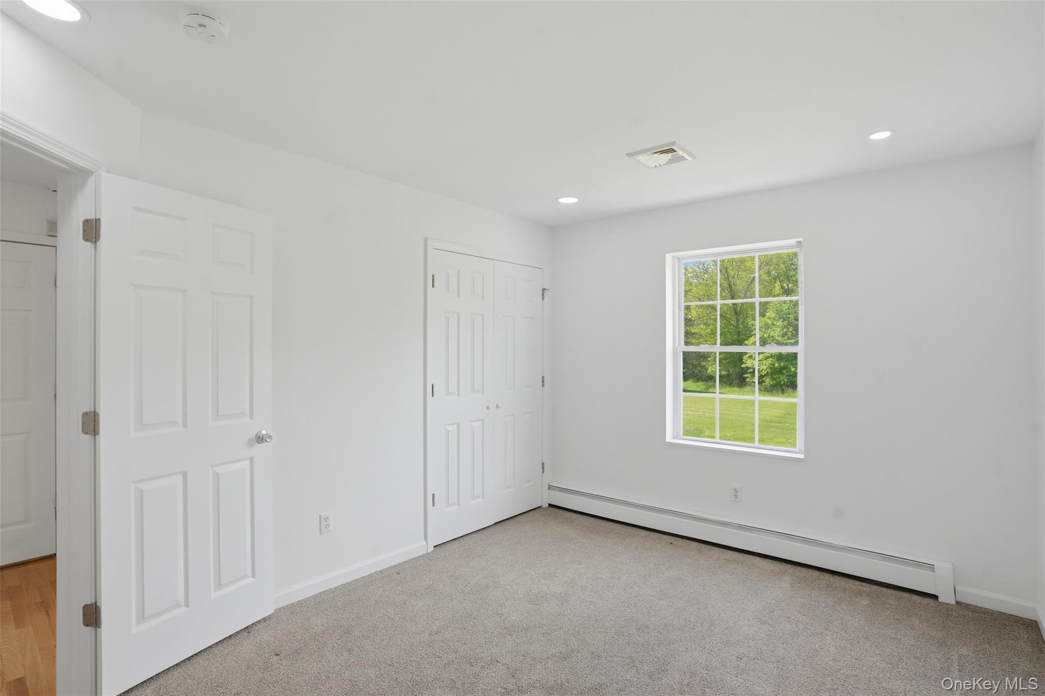 160 Pirog Road Pine Bush, NY 12566 - Photo 23 of 50 an empty room with a window