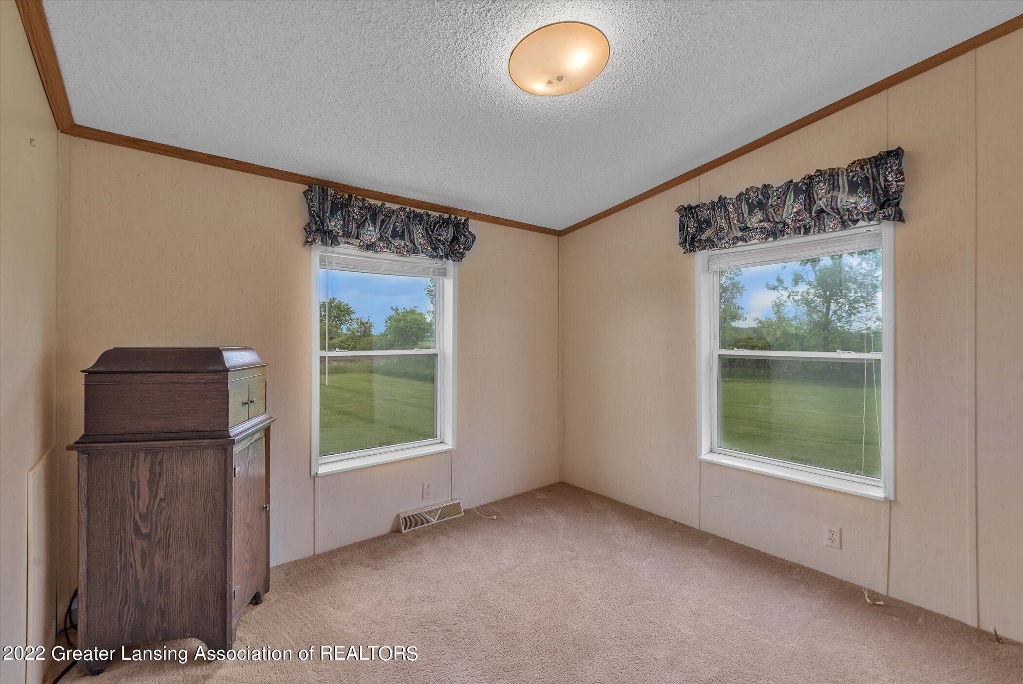 9190 Camden Road Pittsford, MI 49271 - Photo 22 of 45 31-9190-Camden-Rd-WindowStill-Real-Estat