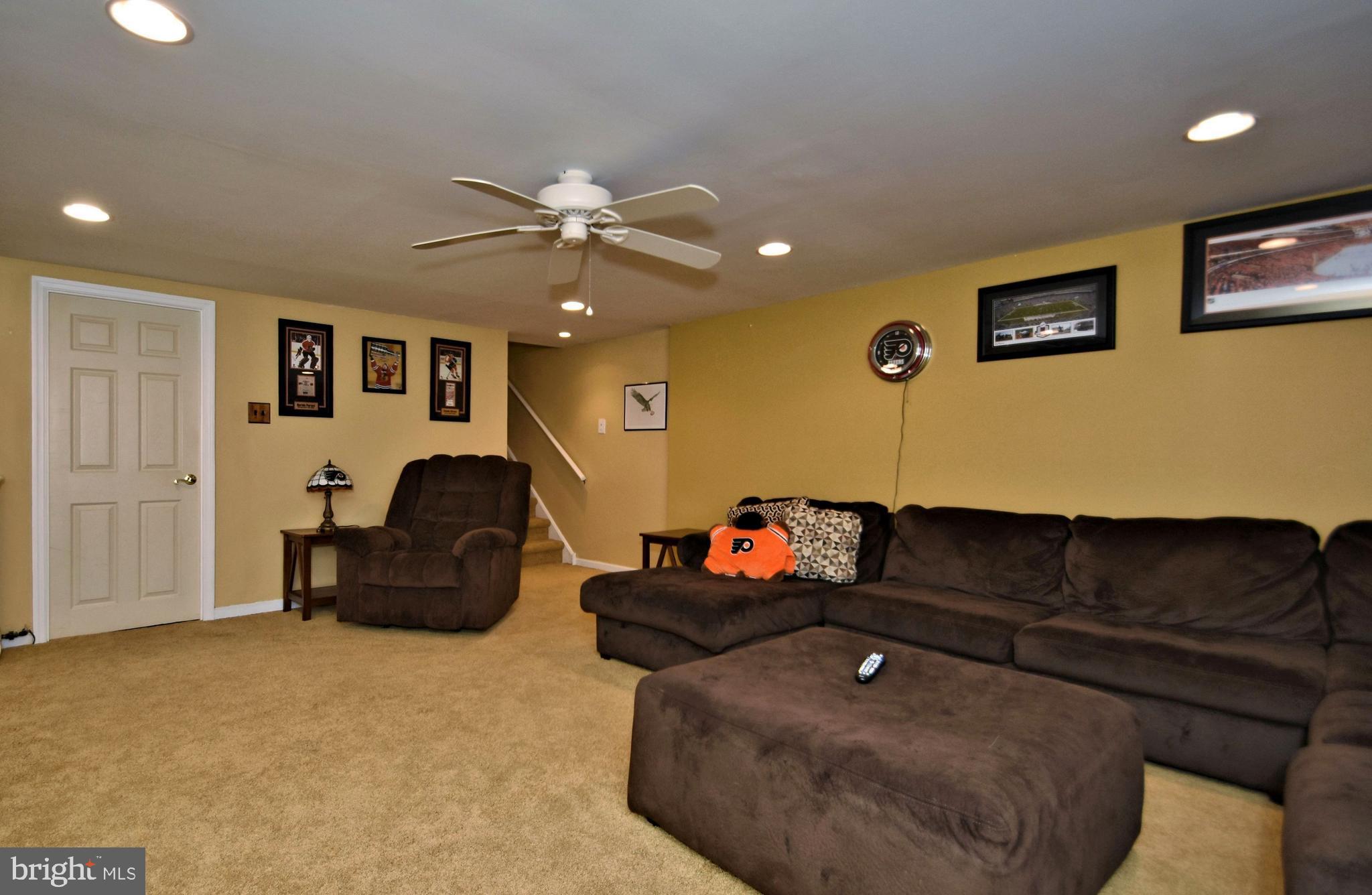 441 Densmore Road Philadelphia, PA 19116 - Photo 20 of 26 Gallery Image 20