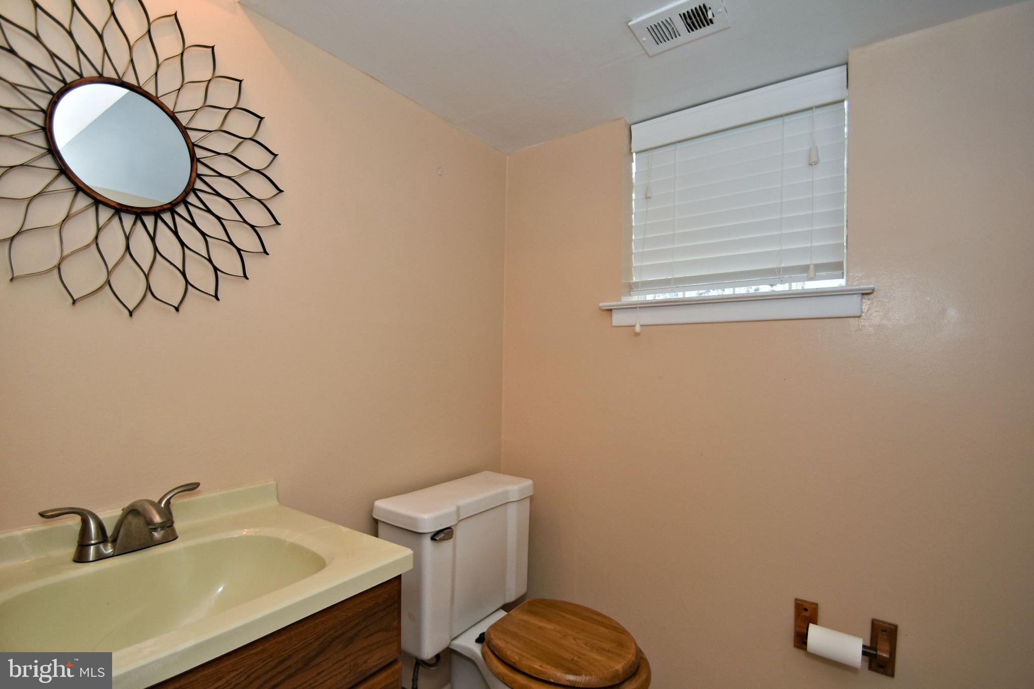 441 Densmore Road Philadelphia, PA 19116 - Photo 23 of 26 Gallery Image 23