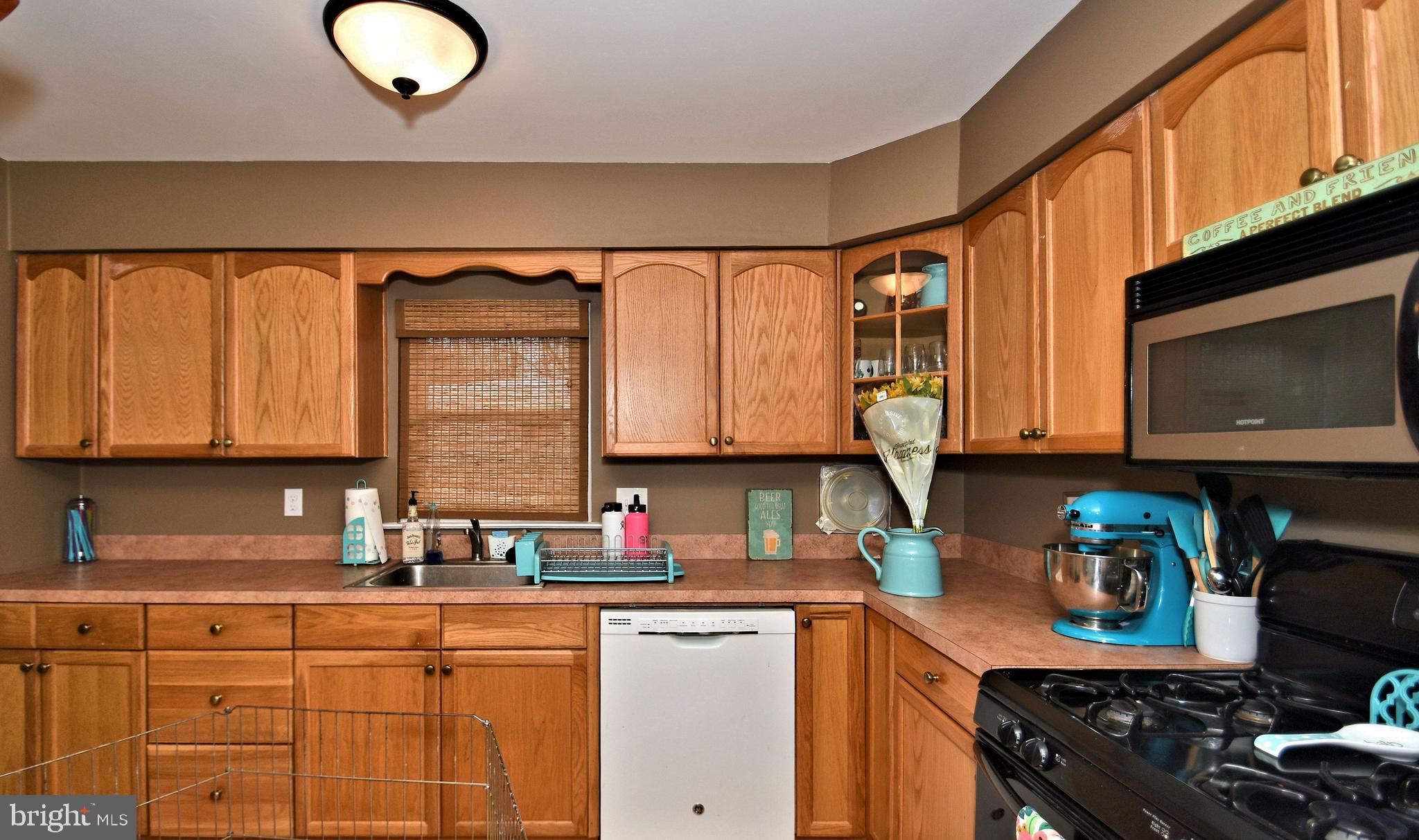 441 Densmore Road Philadelphia, PA 19116 - Photo 8 of 26 Gallery Image 8