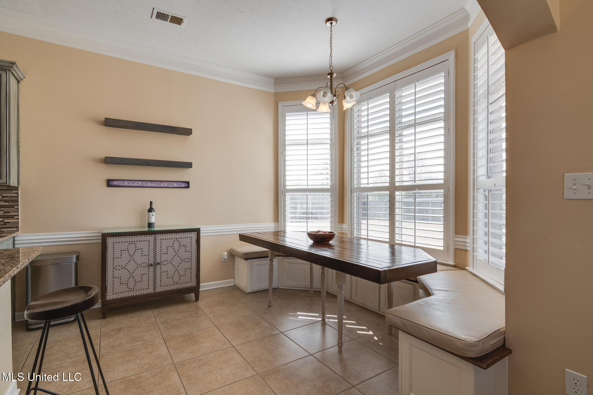 7480 Davidson Road Olive Branch, MS 38654 - Photo 16 of 60 breakfast area