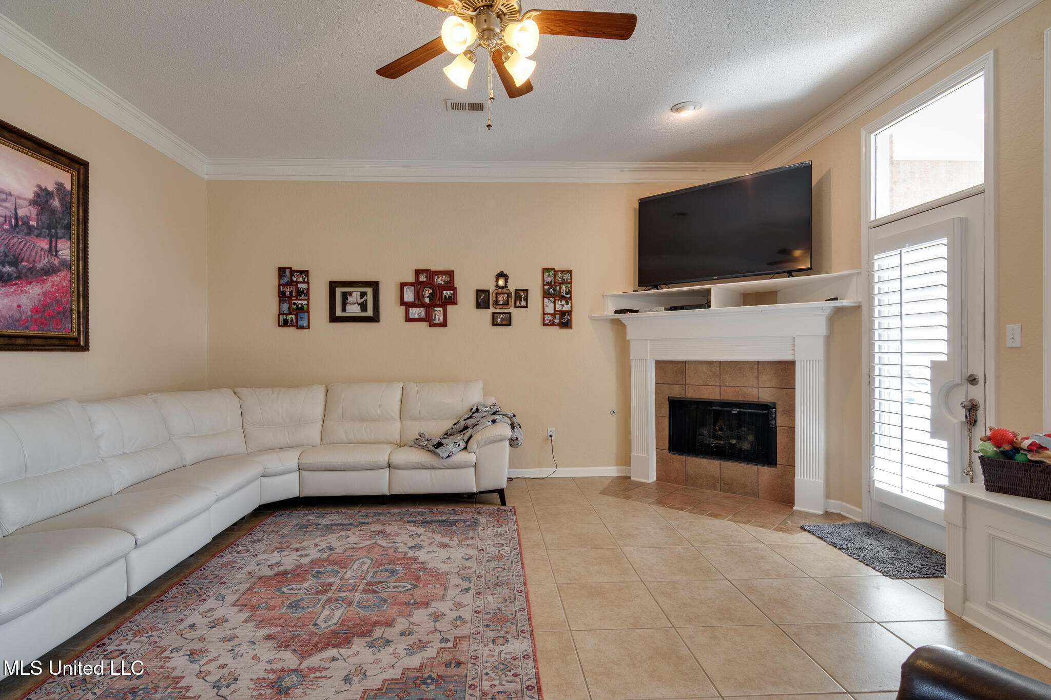 7480 Davidson Road Olive Branch, MS 38654 - Photo 20 of 60 corner fireplace