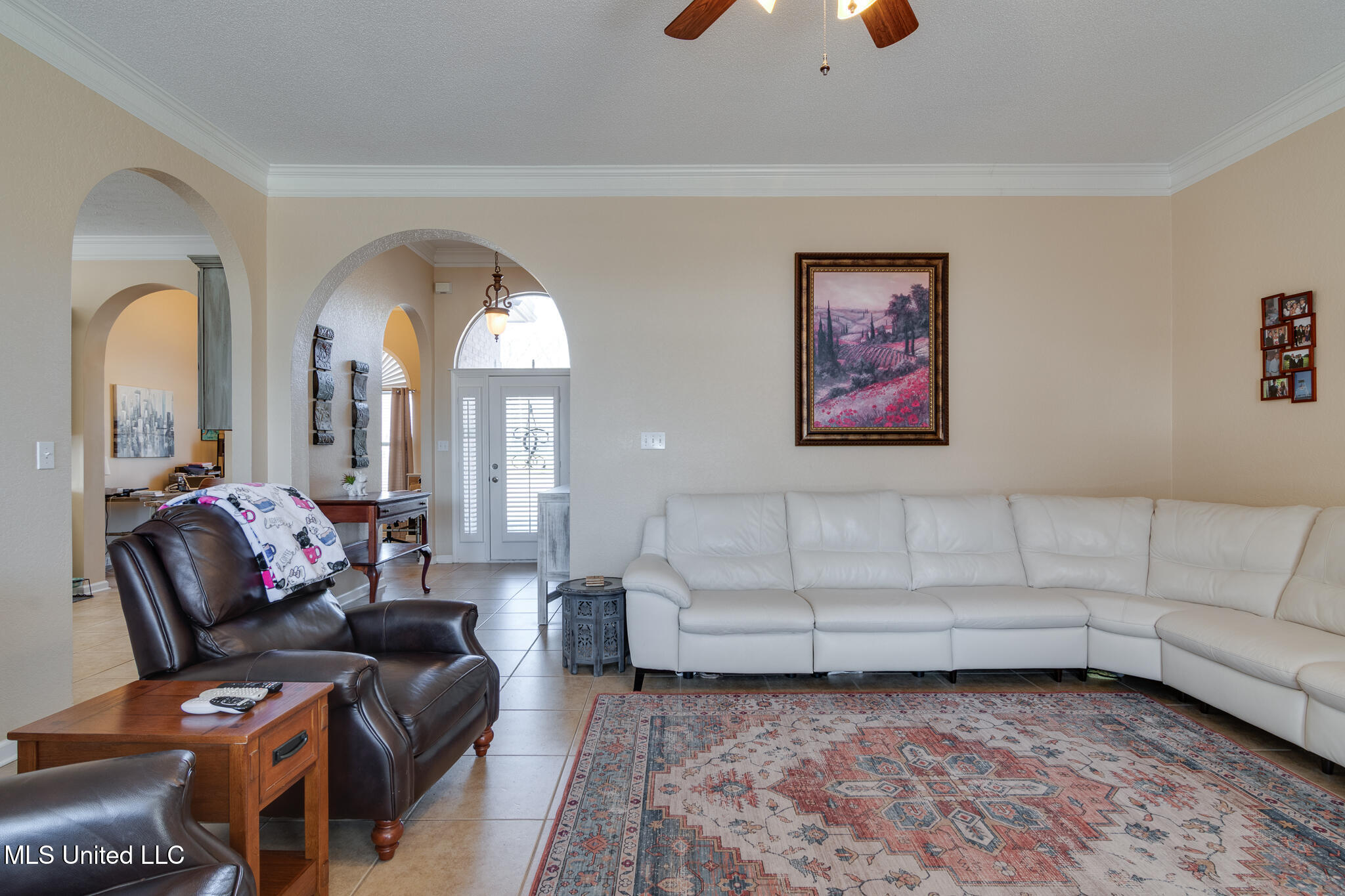 7480 Davidson Road Olive Branch, MS 38654 - Photo 22 of 60 great room