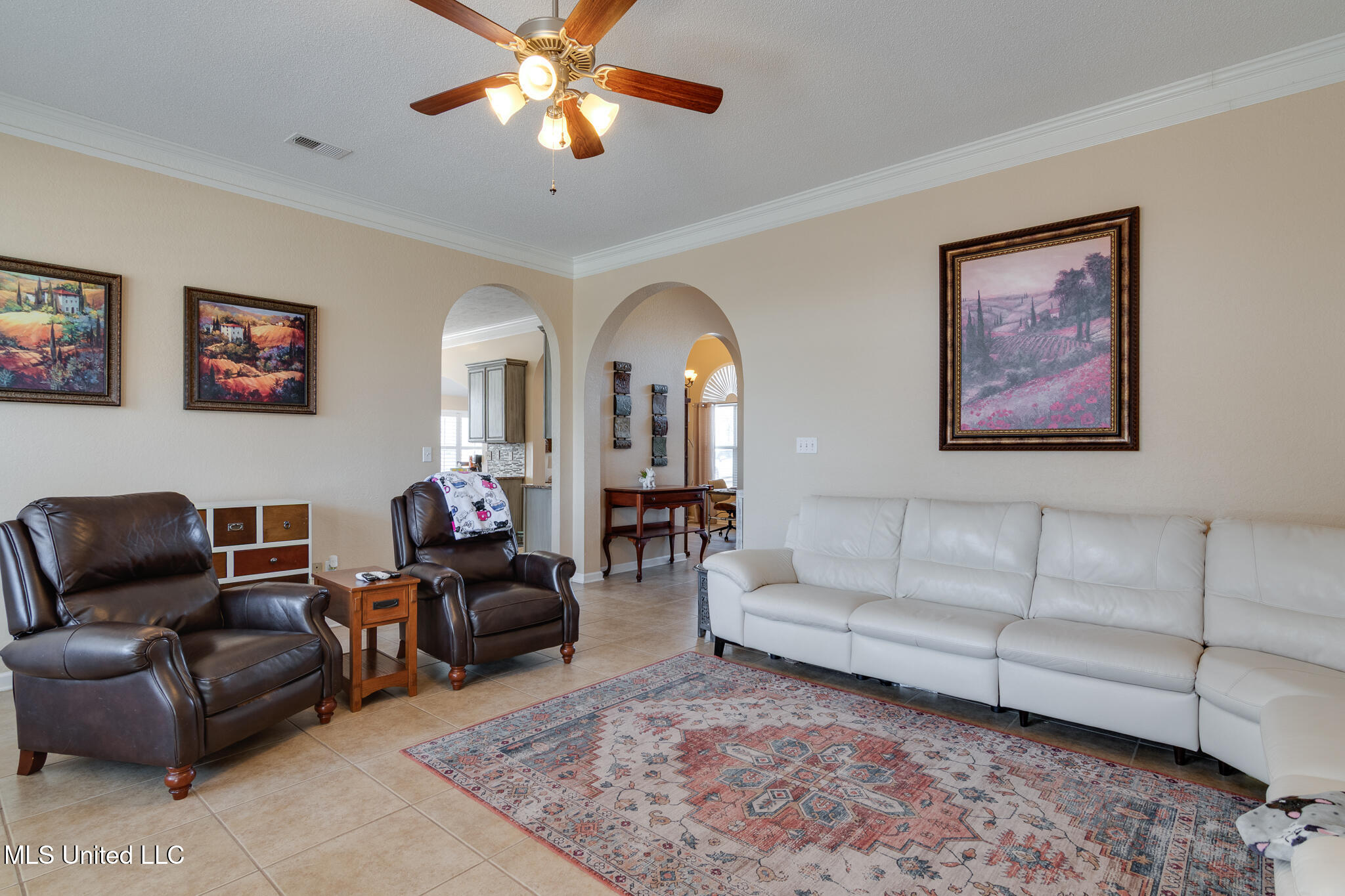7480 Davidson Road Olive Branch, MS 38654 - Photo 23 of 60 great room