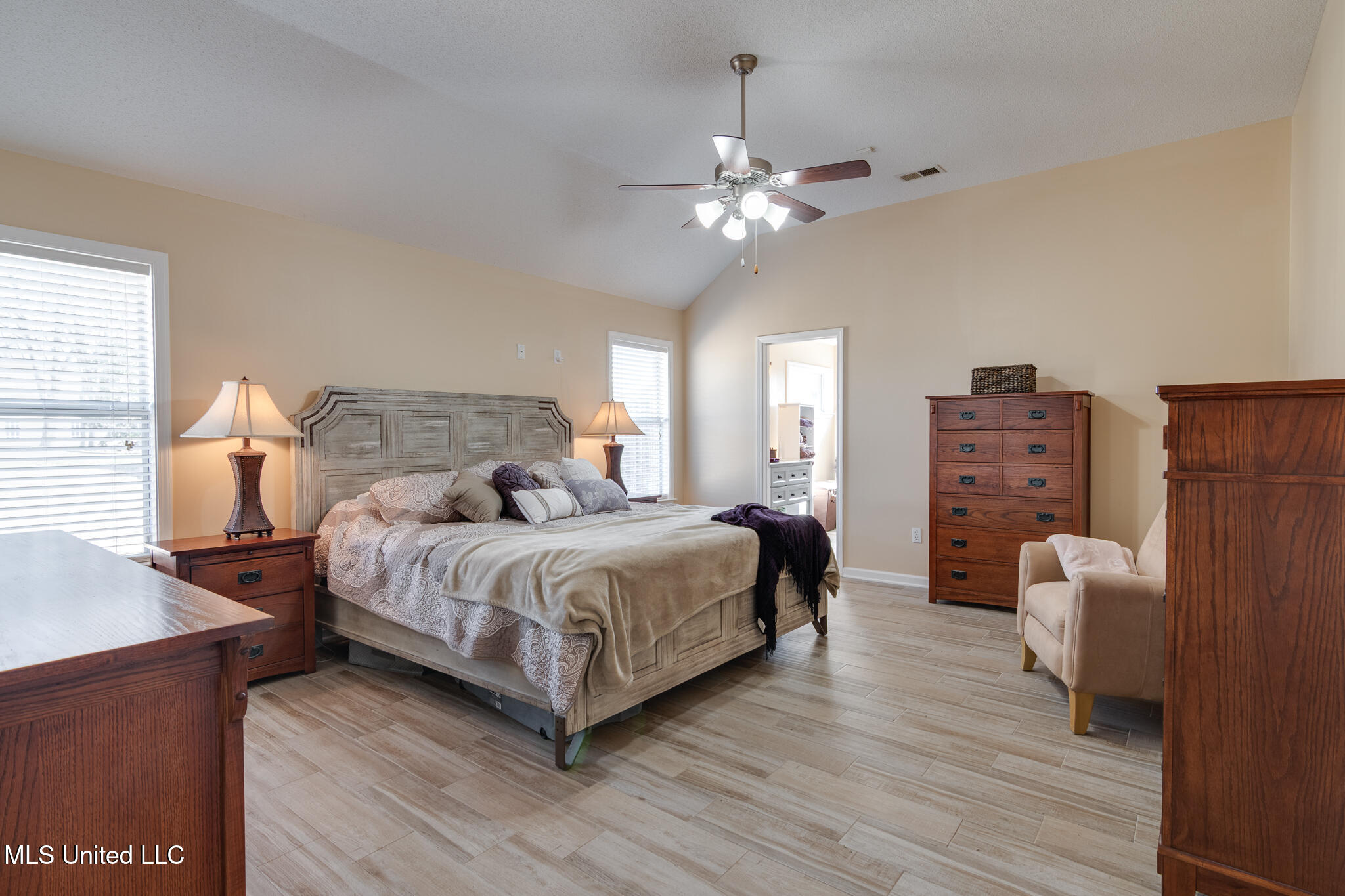 7480 Davidson Road Olive Branch, MS 38654 - Photo 27 of 60 primary bedroom