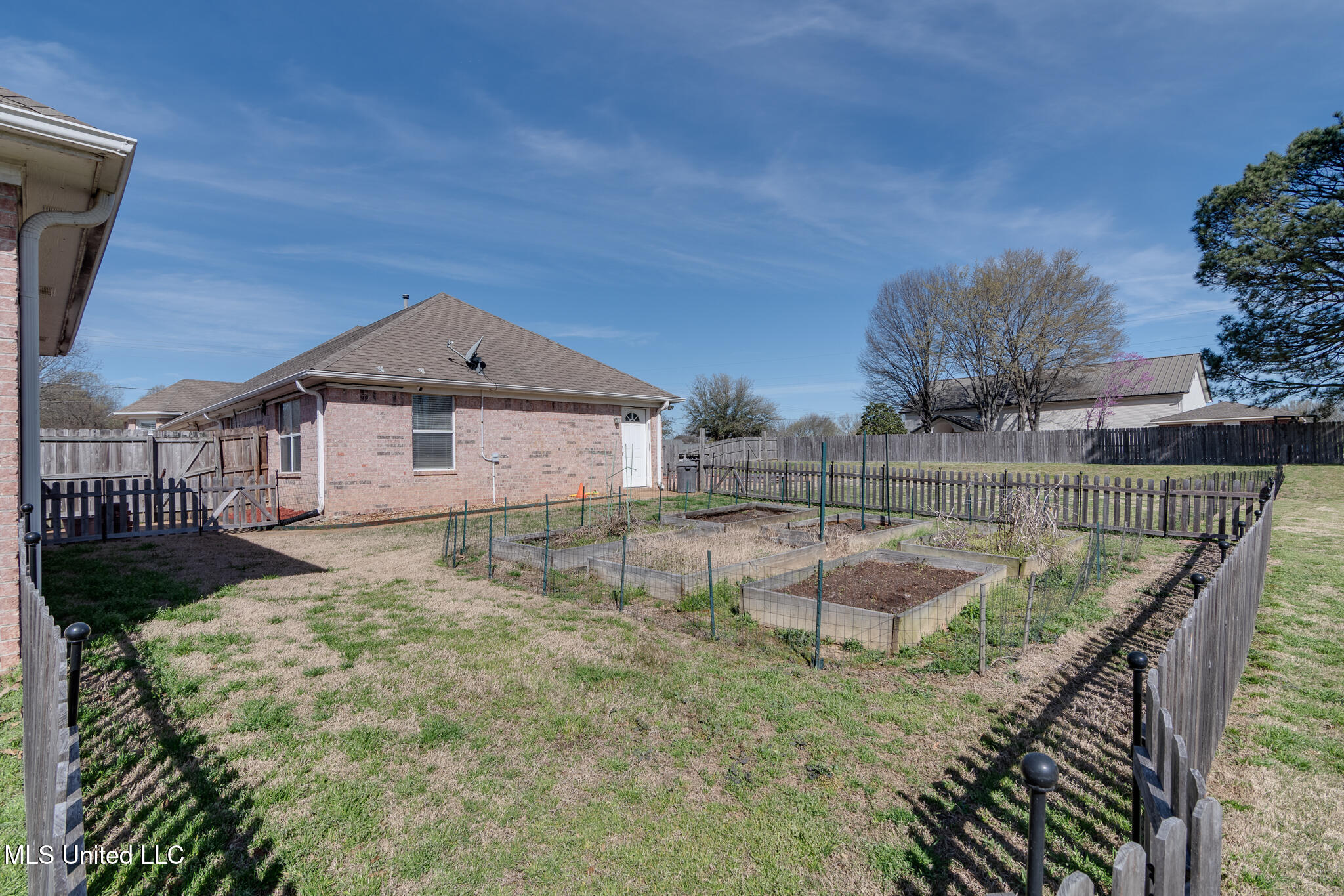 7480 Davidson Road Olive Branch, MS 38654 - Photo 59 of 60 detached garage