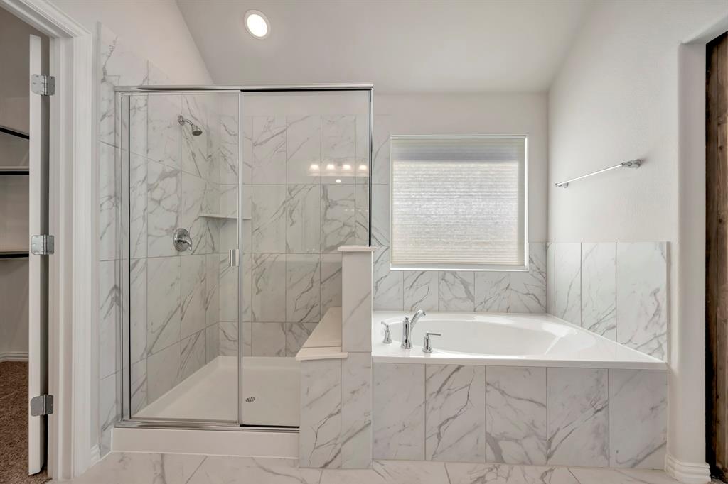 1104 Superbloom Avenue Justin, TX 76247 - Photo 14 of 34