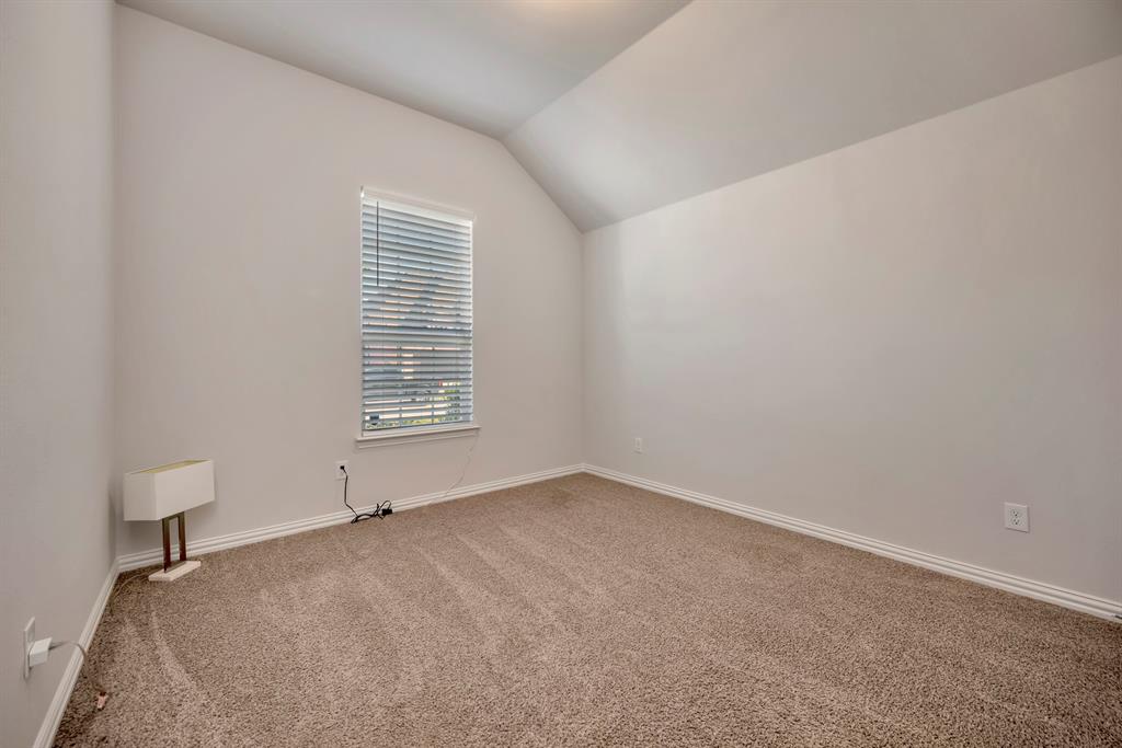 1104 Superbloom Avenue Justin, TX 76247 - Photo 18 of 34