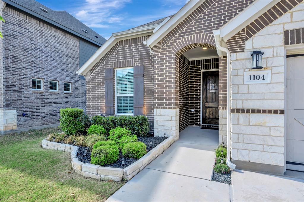1104 Superbloom Avenue Justin, TX 76247 - Photo 2 of 34