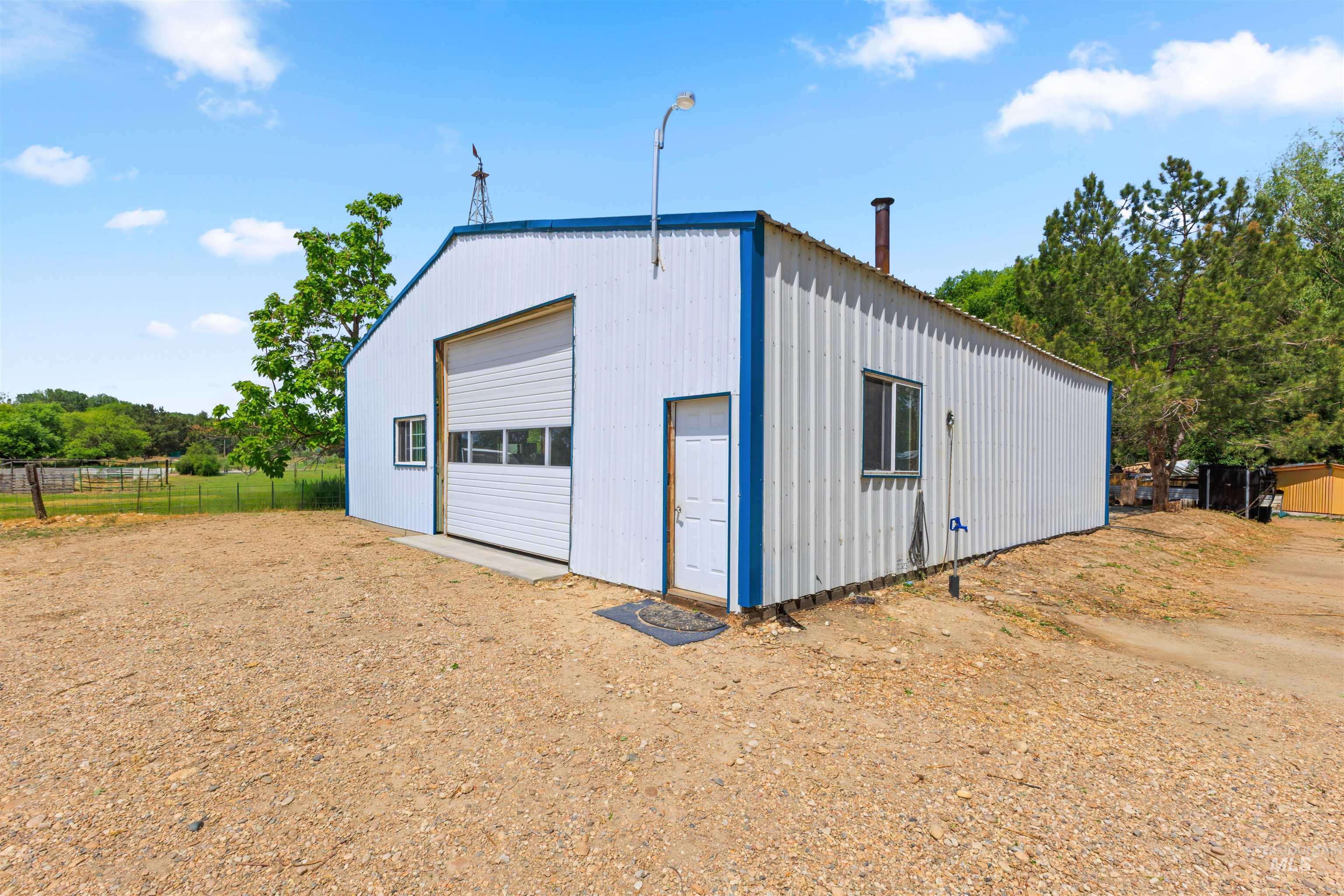 24413 Freezeout Road Caldwell, ID 83607 - Photo 7 of 48