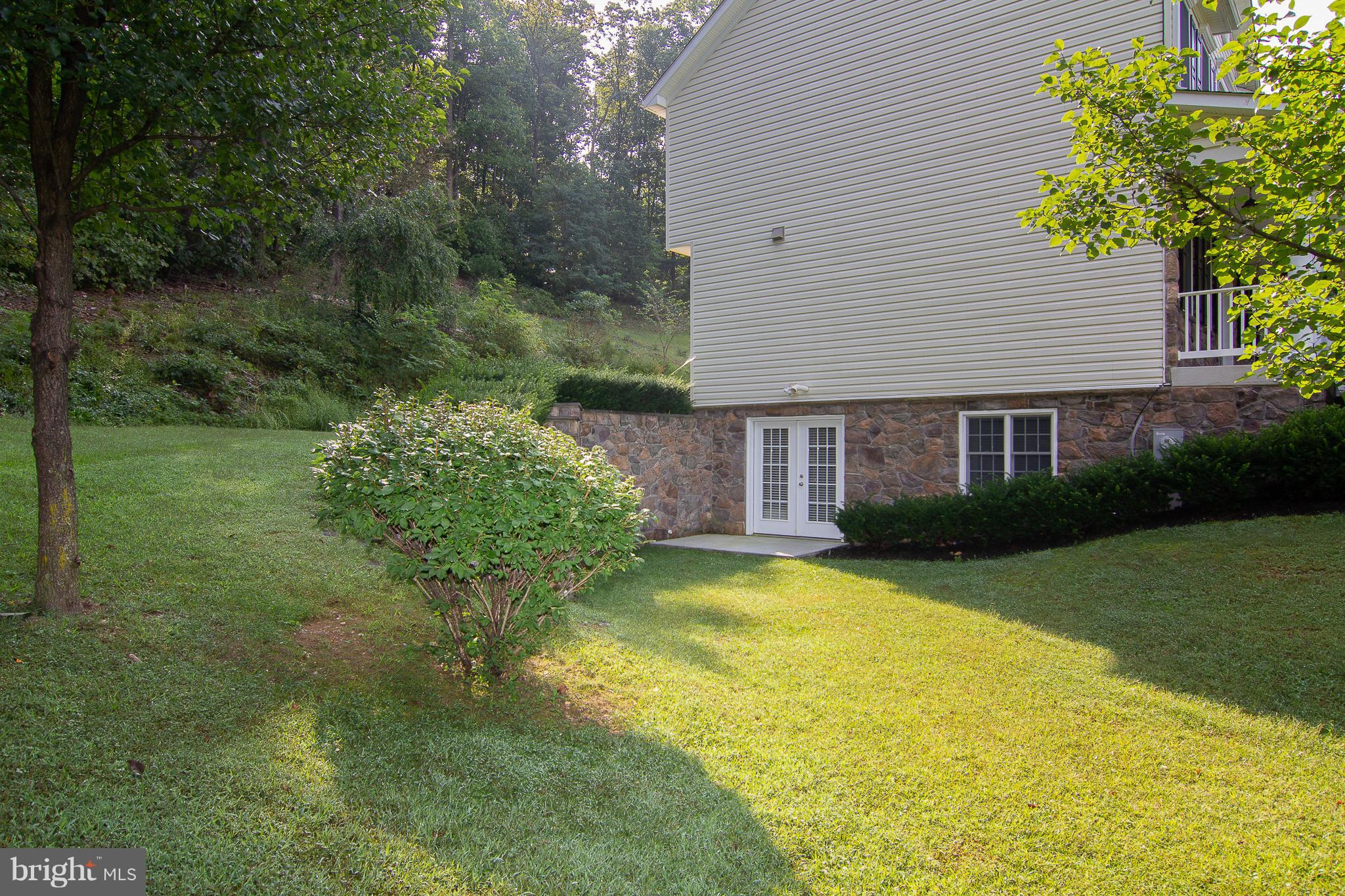 2117 Nicodemus Road Westminster, MD 21157 - Photo 29 of 30 Level Side yard