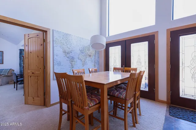 $695,000 | 575 Redwood Lane, Pinetop, AZ 85935