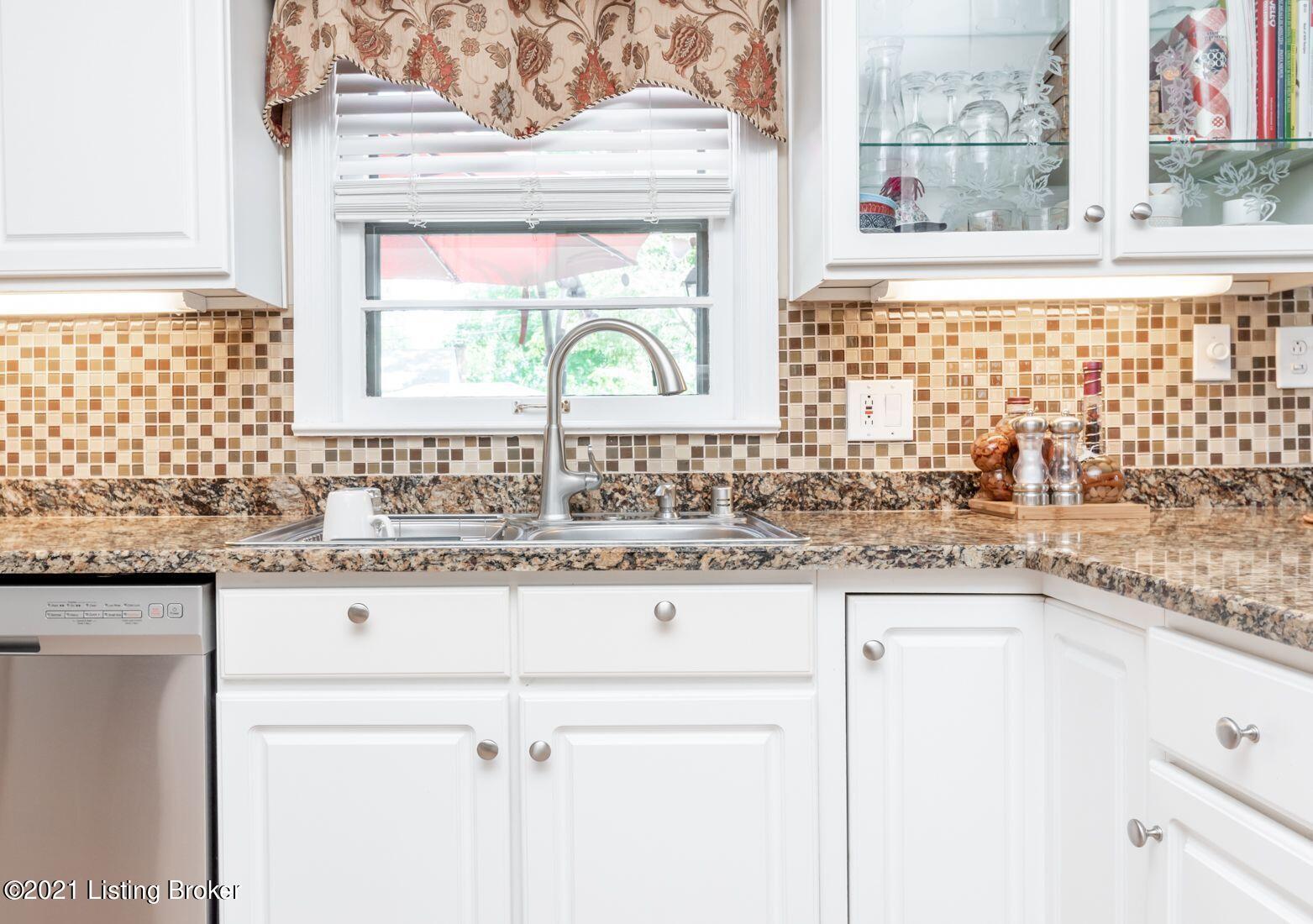 4317 Wingate Road Louisville, KY 40207 - Photo 22 of 39 win 13