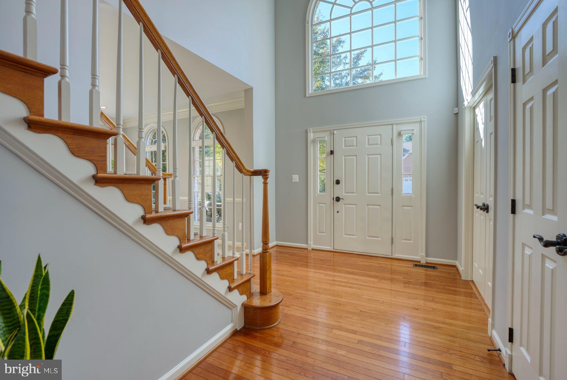1311 Gatesmeadow Way Reston, VA 20194 - Photo 18 of 52