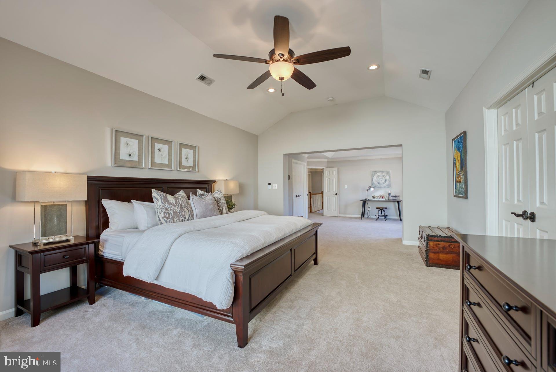 1311 Gatesmeadow Way Reston, VA 20194 - Photo 21 of 52