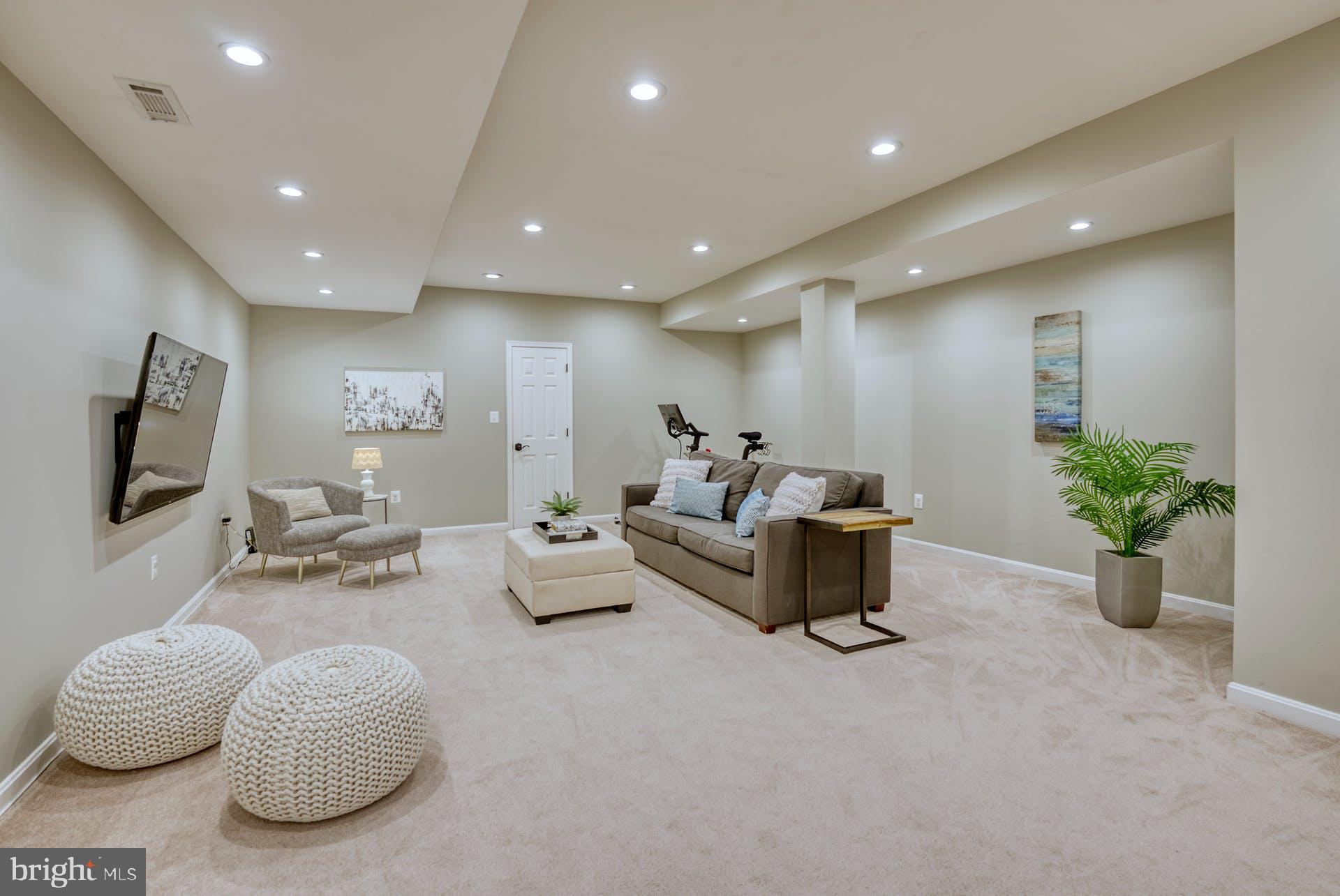 1311 Gatesmeadow Way Reston, VA 20194 - Photo 34 of 52