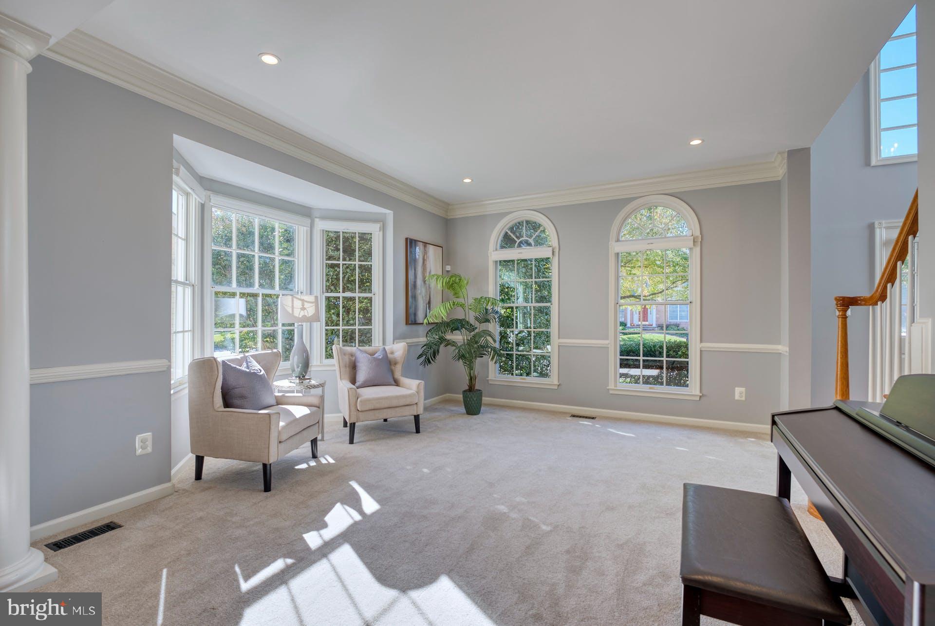 1311 Gatesmeadow Way Reston, VA 20194 - Photo 4 of 52