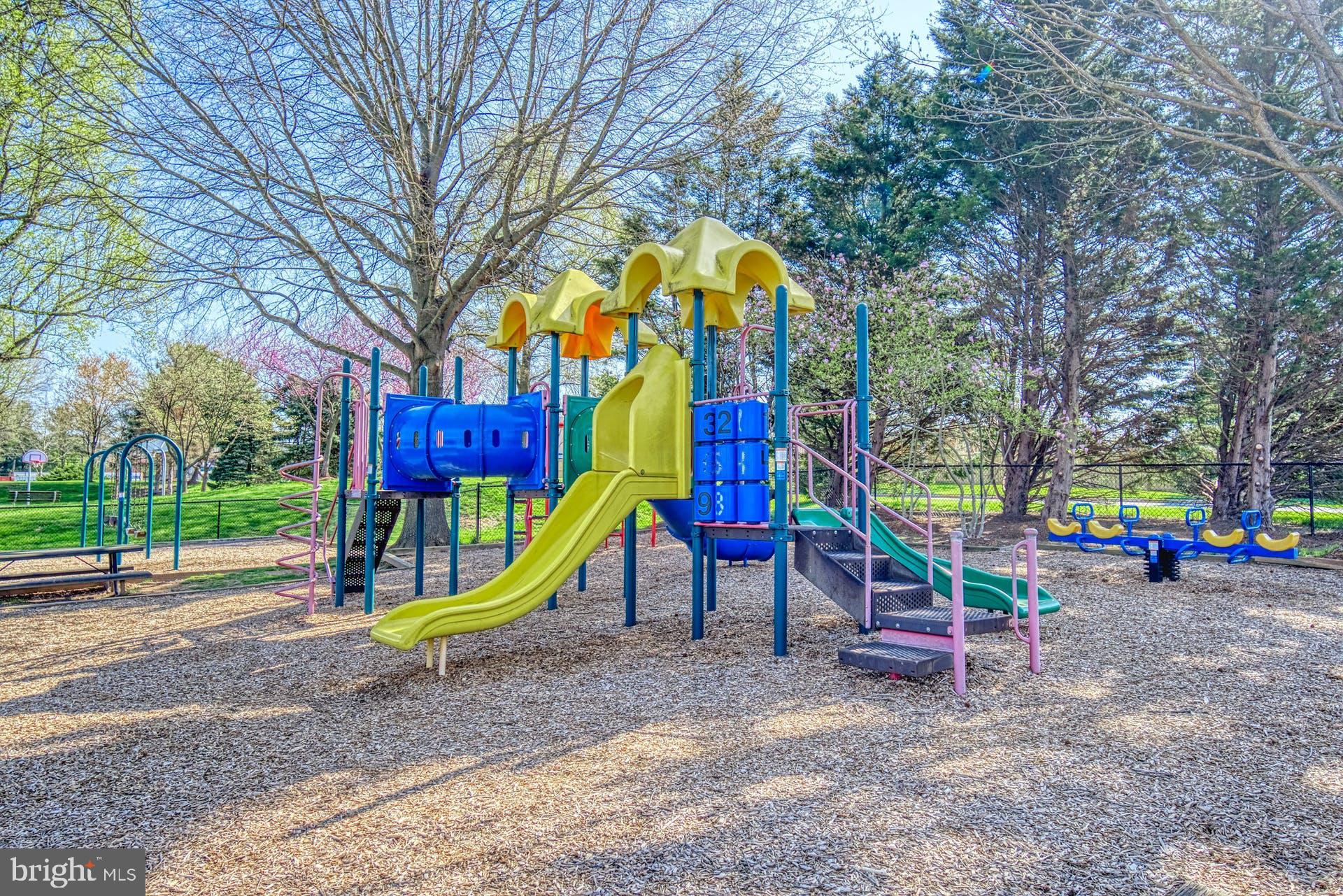 1311 Gatesmeadow Way Reston, VA 20194 - Photo 42 of 52