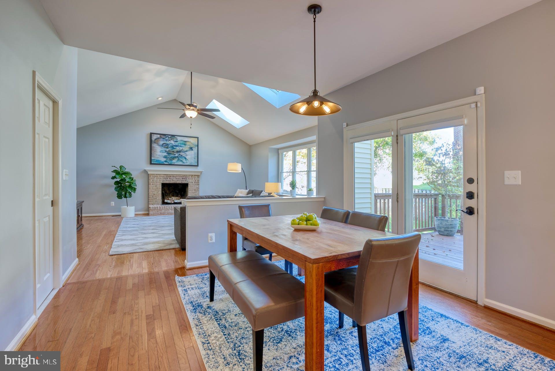 1311 Gatesmeadow Way Reston, VA 20194 - Photo 9 of 52