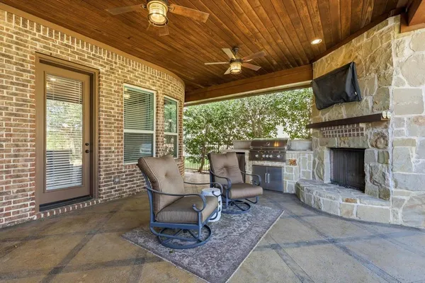 $979,500 | 9741 Blanco Drive, Lantana, TX 76226