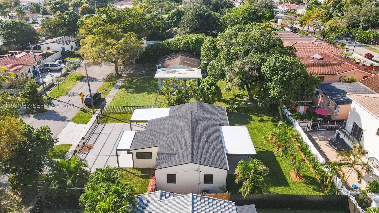 4555 Southwest 2nd Street Miami, FL 33134 - Photo 33 of 37