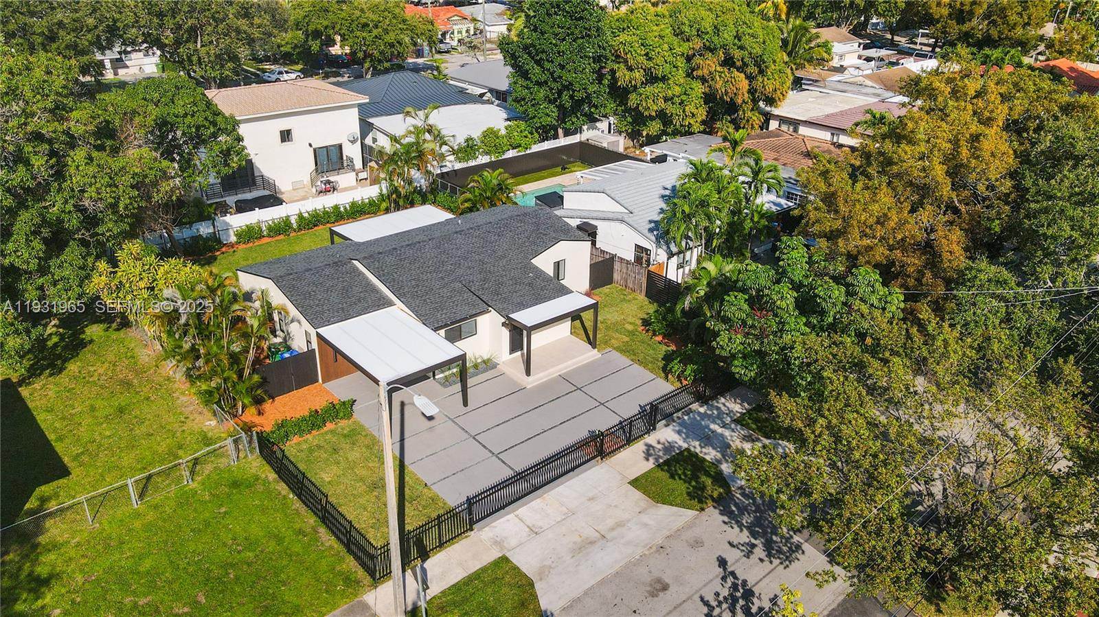 4555 Southwest 2nd Street Miami, FL 33134 - Photo 35 of 37