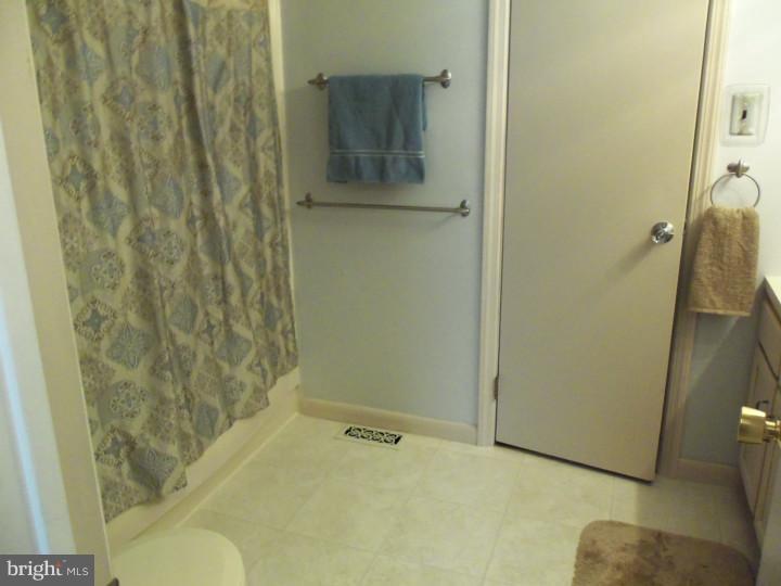 20 Chesterfield Road Sewell, NJ 08080 - Photo 22 of 23 Bathroom
