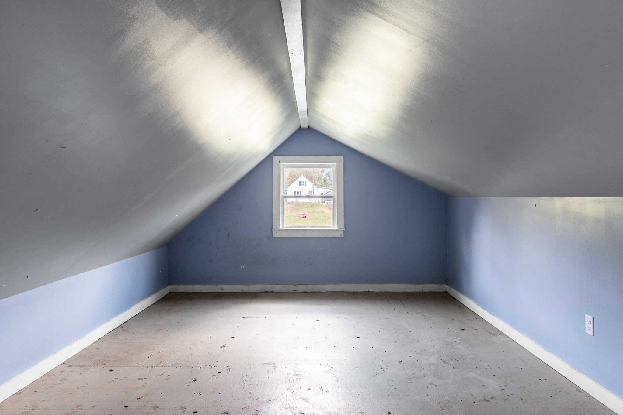 144 Ft Knox Road Prospect, ME 04981 - Photo 25 of 26 Fort Knox Interiors-9