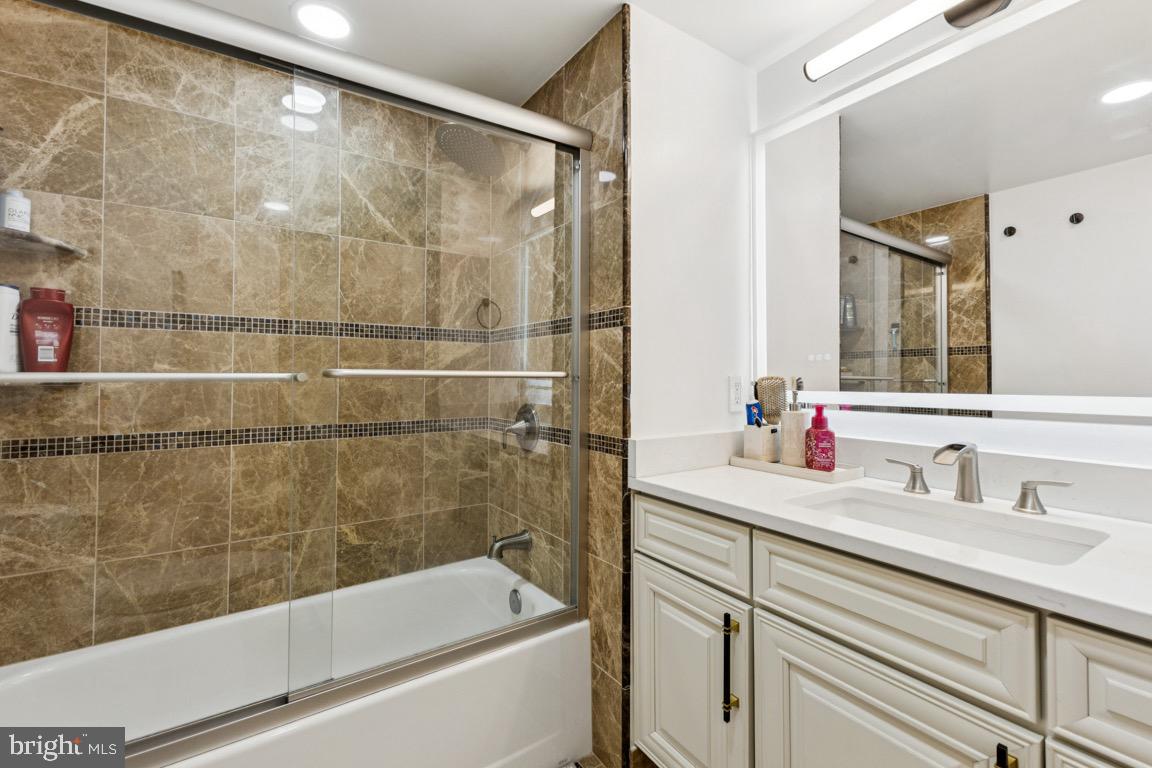 5505 Seminary Road, Unit 1810N Falls Church, VA 22041 - Photo 11 of 27 a bathroom with a sink and a bathtub