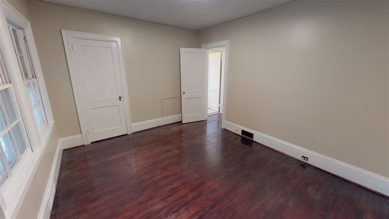 111 Berkshire Road Raleigh, NC 27608 - Photo 13 of 25 Photo 13