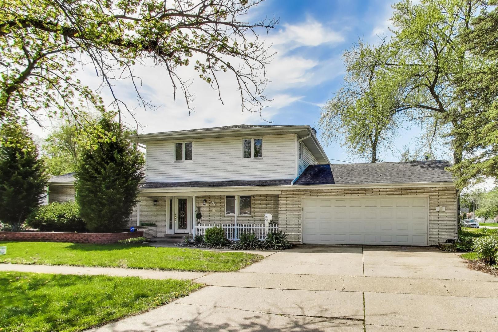 4255 149th Street Midlothian, IL 60445 - Photo 2 of 35