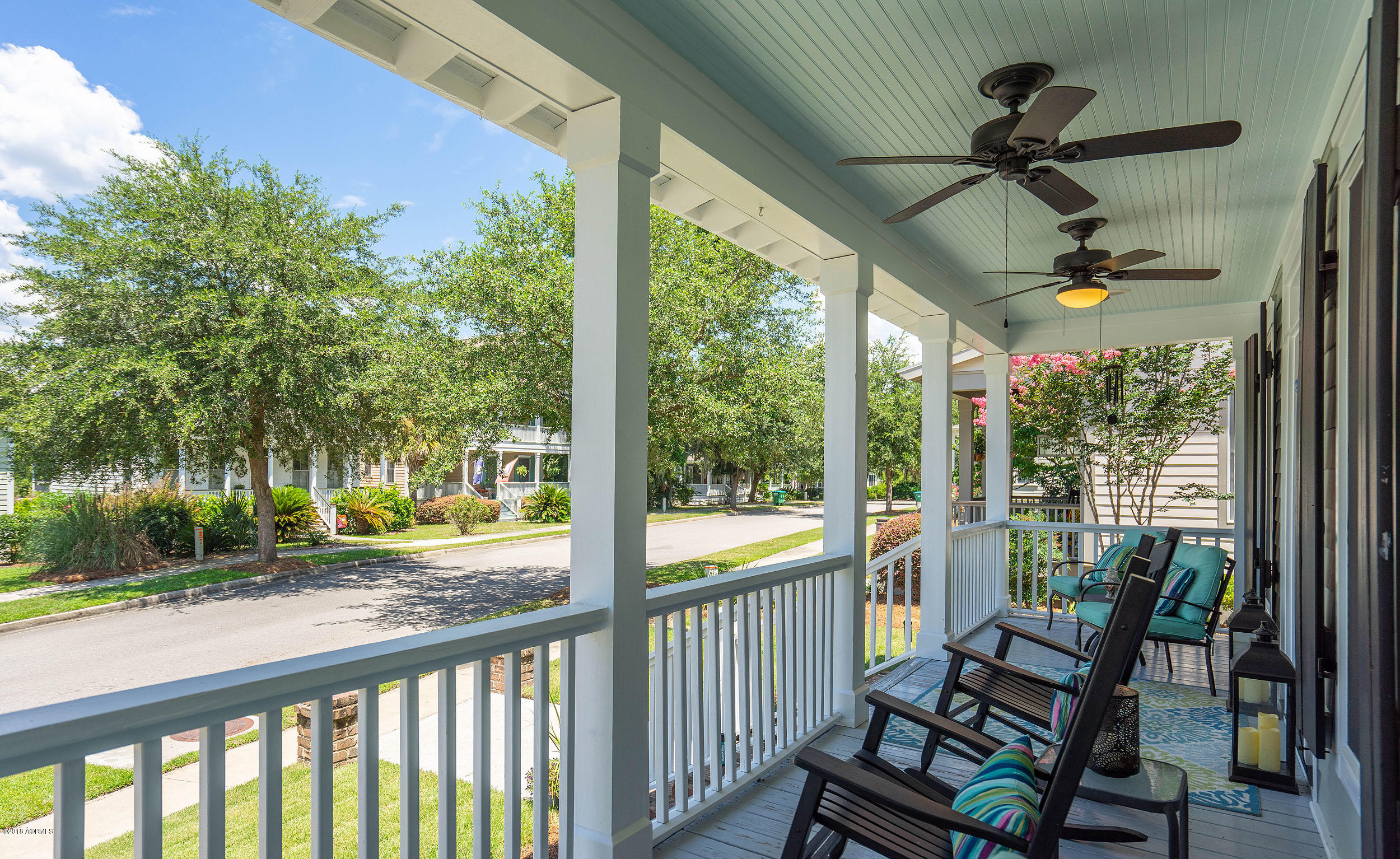 149 Willow Point Road Beaufort, SC 29906 - Photo 2 of 31 DSC07448-1