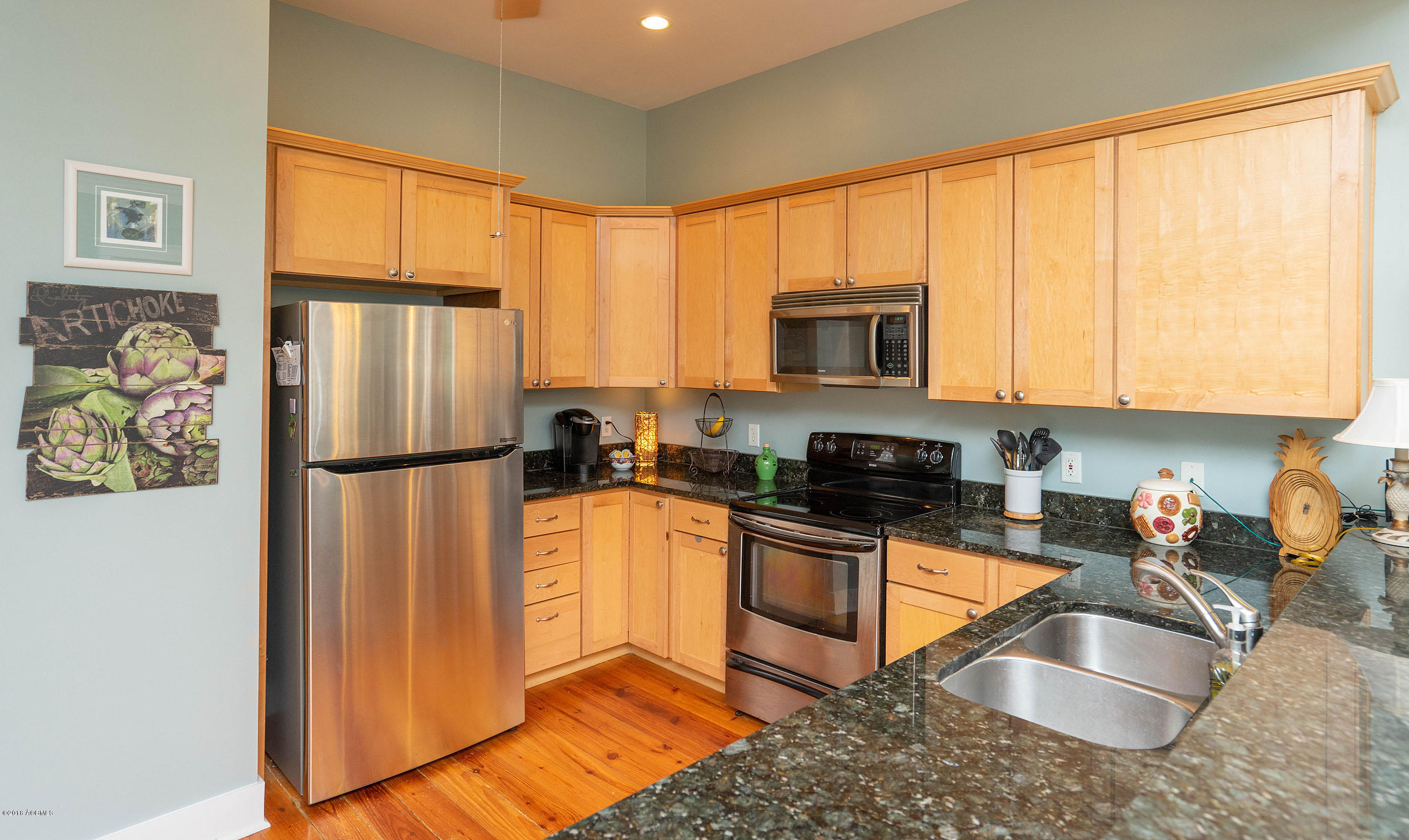 149 Willow Point Road Beaufort, SC 29906 - Photo 6 of 31 DSC07465-1