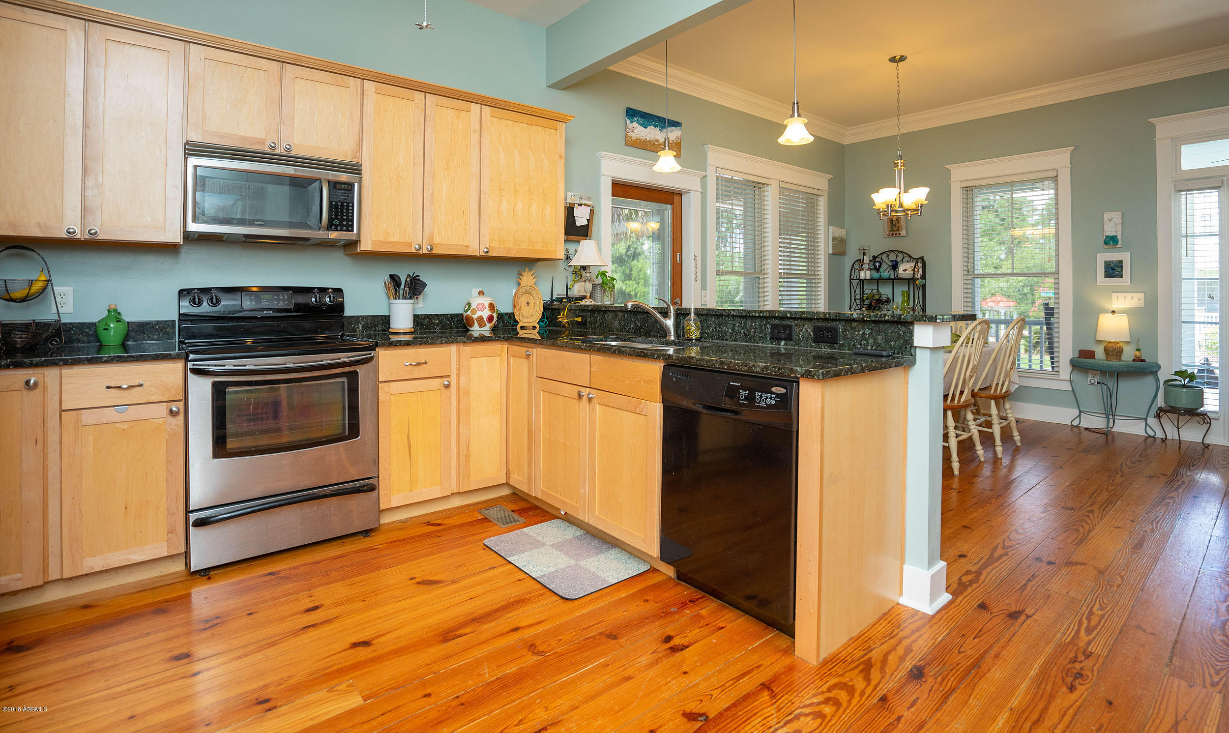 149 Willow Point Road Beaufort, SC 29906 - Photo 8 of 31 DSC07464-1