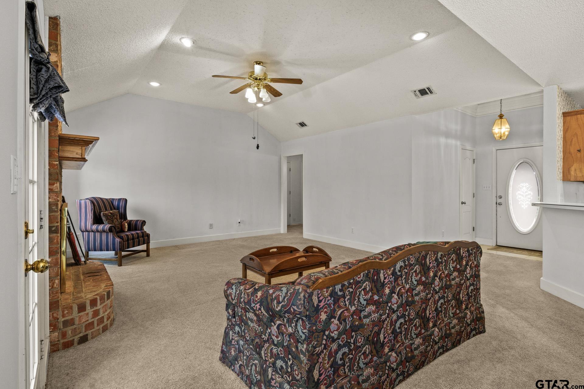 27 Private Road Pittsburg, TX 75686 - Photo 6 of 44