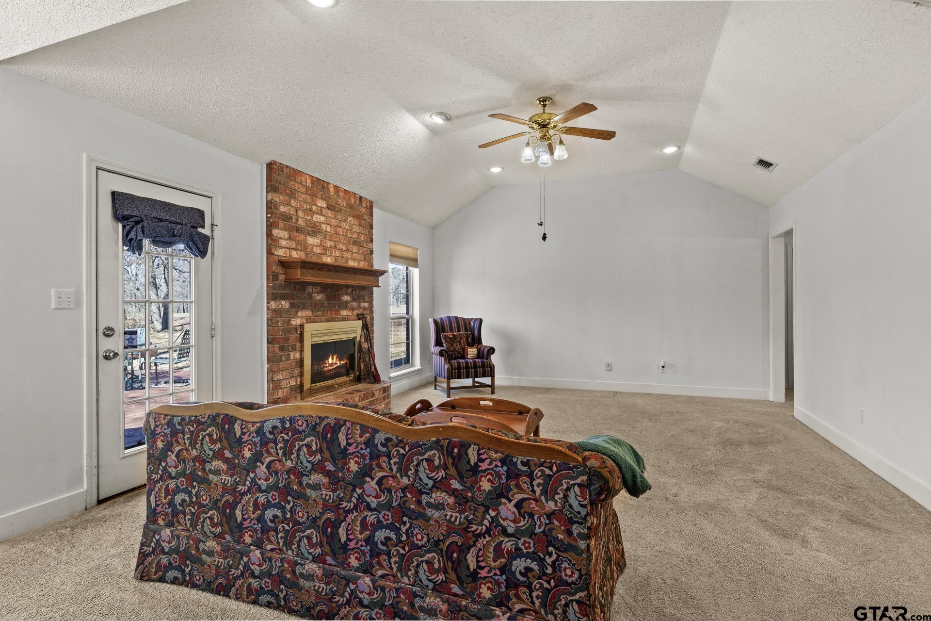 27 Private Road Pittsburg, TX 75686 - Photo 7 of 44