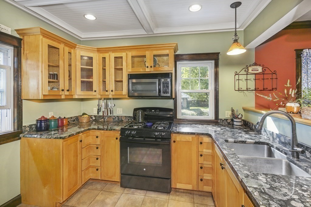 4 Danvers Street Worcester, MA 01604 - Photo 21 of 37 Gallery Image 21