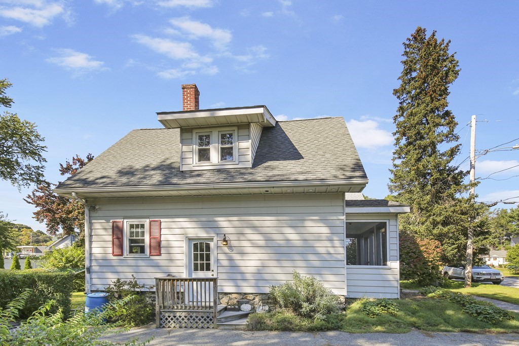 4 Danvers Street Worcester, MA 01604 - Photo 3 of 37 Gallery Image 3