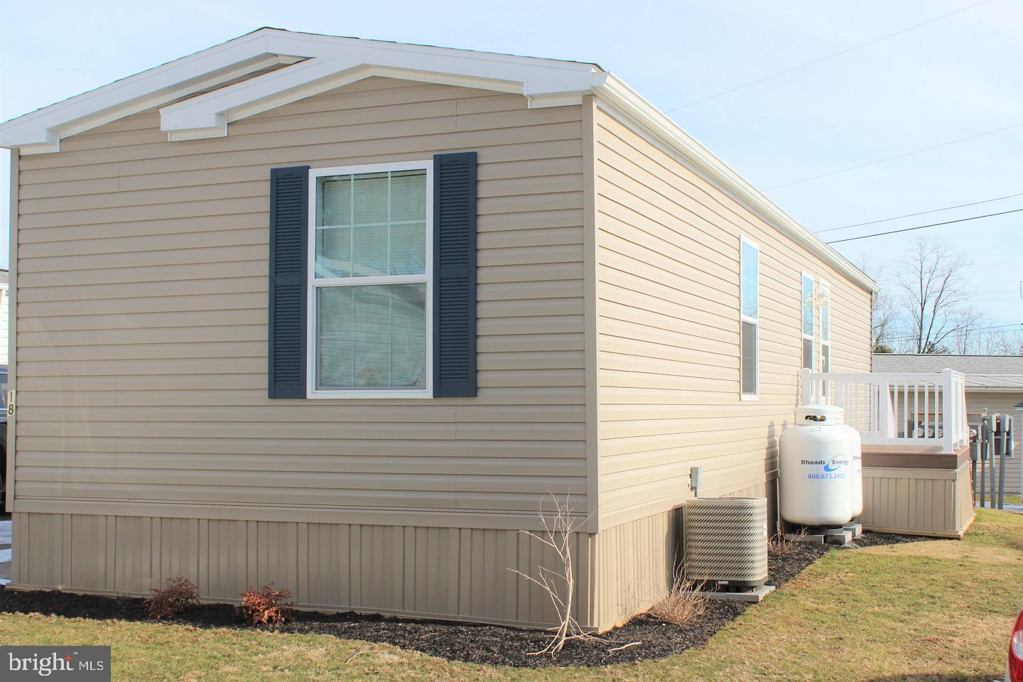 18 Janis Road Gordonville, PA 17529 - Photo 17 of 19 Rear View