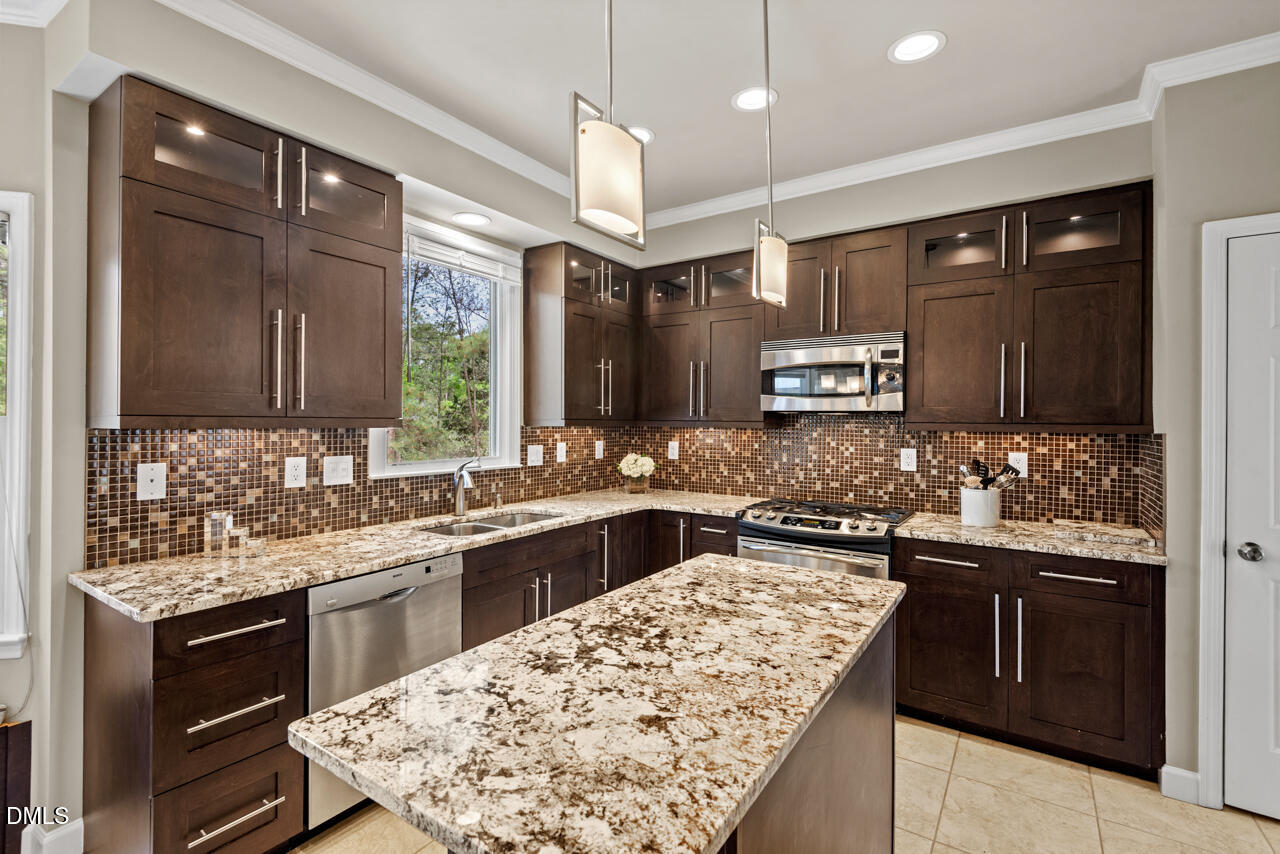 6 Geneva Court Durham, NC 27713 - Photo 10 of 44