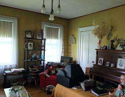 316 Ludlow Road Houlton, ME 04730 - Photo 21 of 25 Den/Family/Great Room.