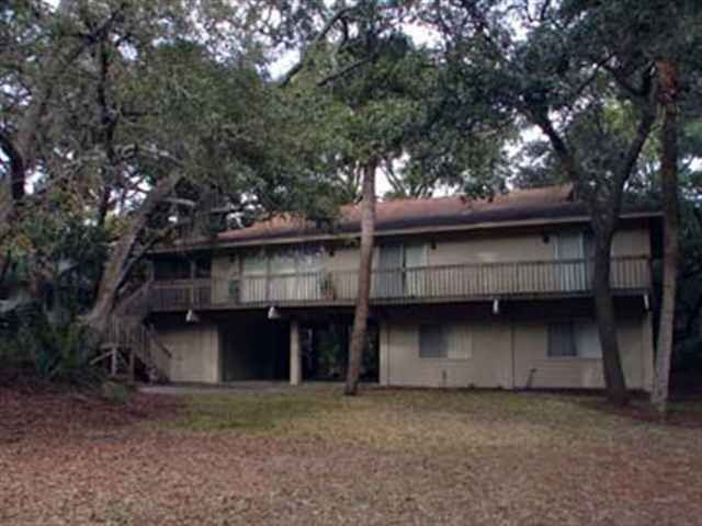 704 Seahorse Road Fripp Island, SC 29920 - Photo 1 of 12 Primary Photo
