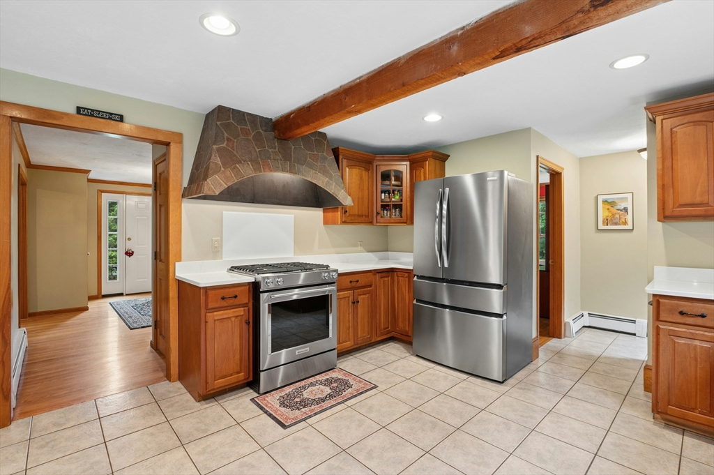 10 Sadler Road Upton, MA 01568 - Photo 9 of 42