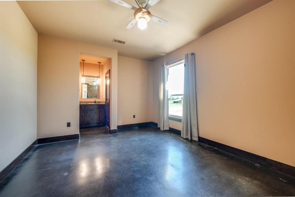 11445 Foutch Road Pilot Point, TX 76258 - Photo 30 of 40