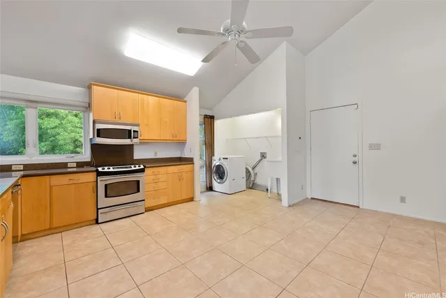 $1,990,000 | 930 Kaahue Street, Honolulu, HI 96825