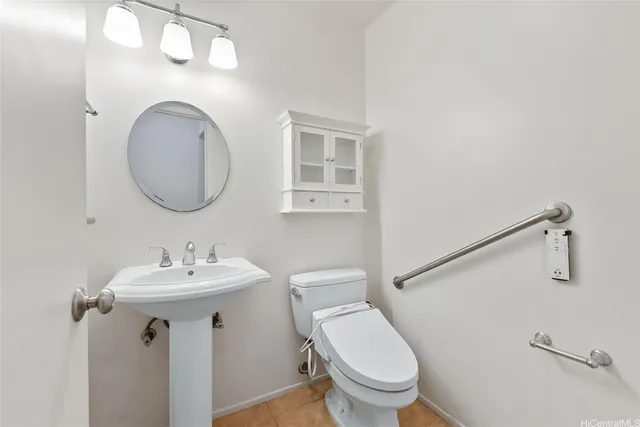 $1,990,000 | 930 Kaahue Street, Honolulu, HI 96825