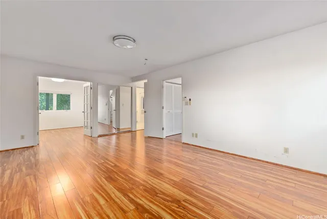 $1,990,000 | 930 Kaahue Street, Honolulu, HI 96825