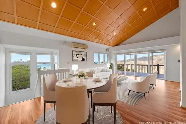 $1,990,000 | 930 Kaahue Street, Honolulu, HI 96825